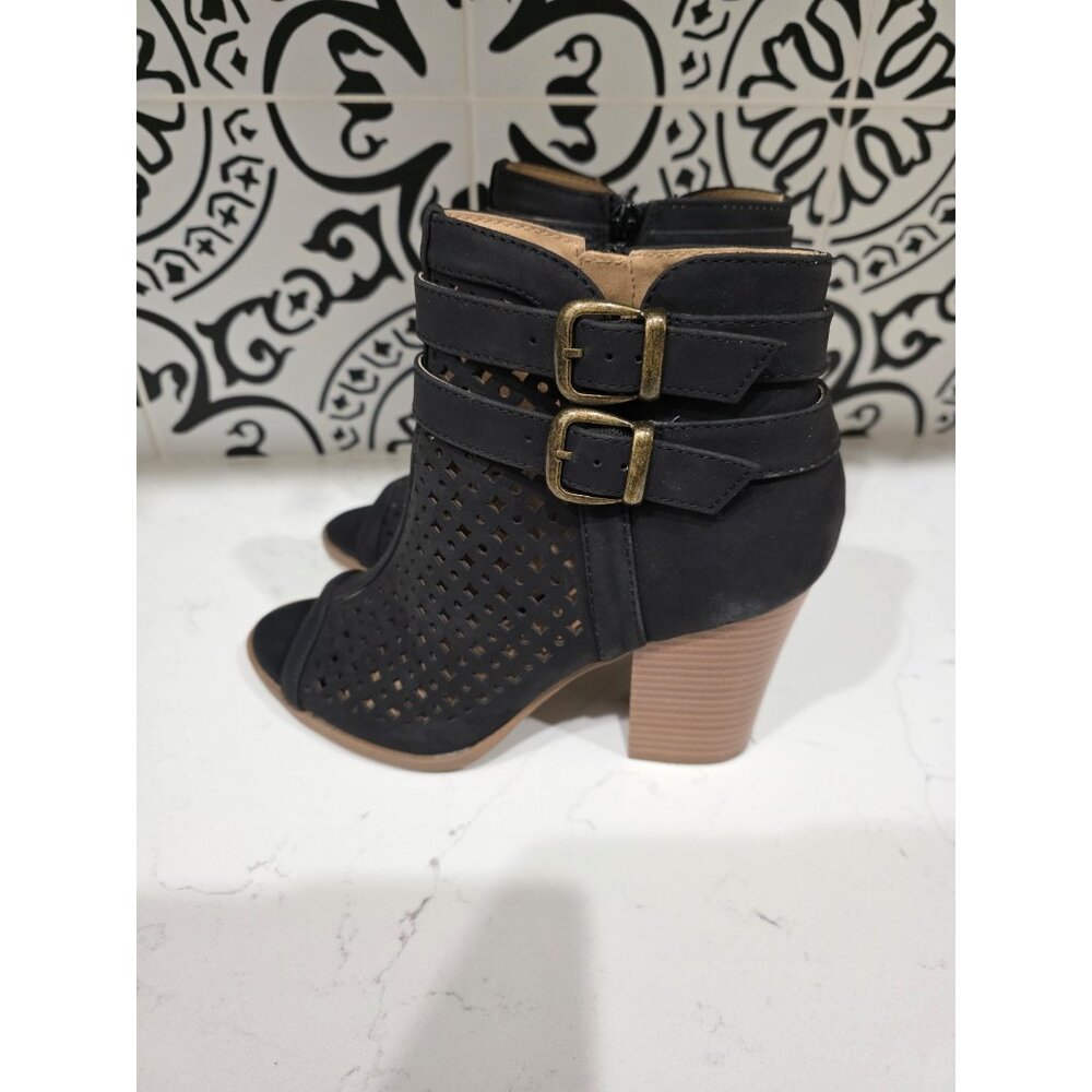 Women's size 7.5 Brash black cut-out peep-toe booties So Cute! - Picture 5 of 6